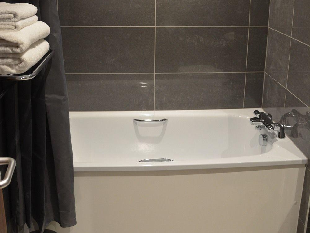 Hotel Raglan